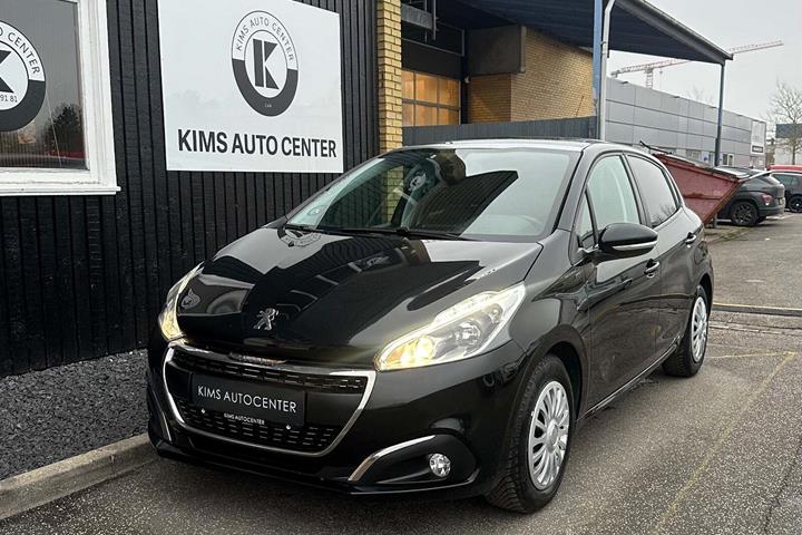 undefined Peugeot 208 fra 2019 set udefra
