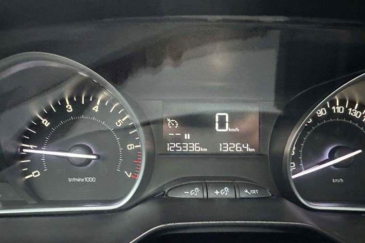 undefined Peugeot 208 fra 2019