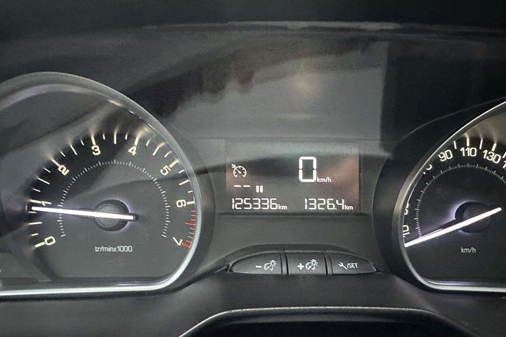 undefined Peugeot 208 fra 2019