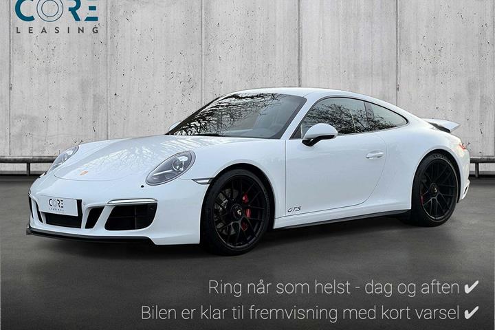Hvid Porsche 911 Carrera GTS fra 2018 set udefra