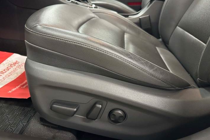 Hvid Hyundai Ioniq fra 2020