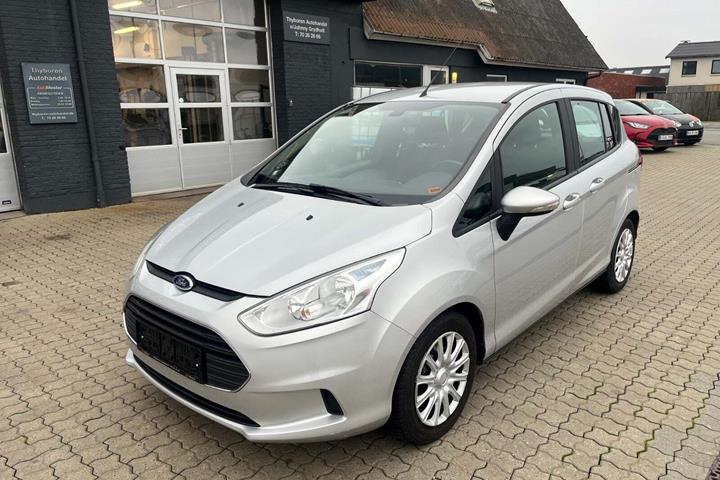 Gul Ford B-MAX fra 2015 set udefra