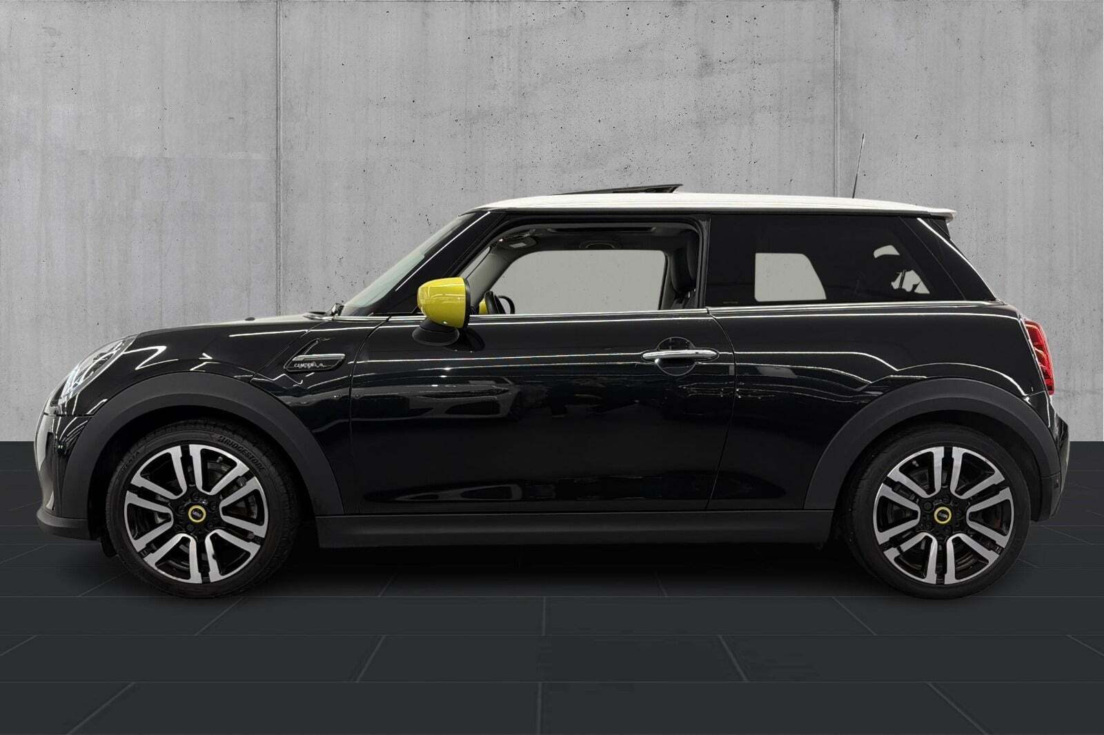 Mini Cooper SE Essential