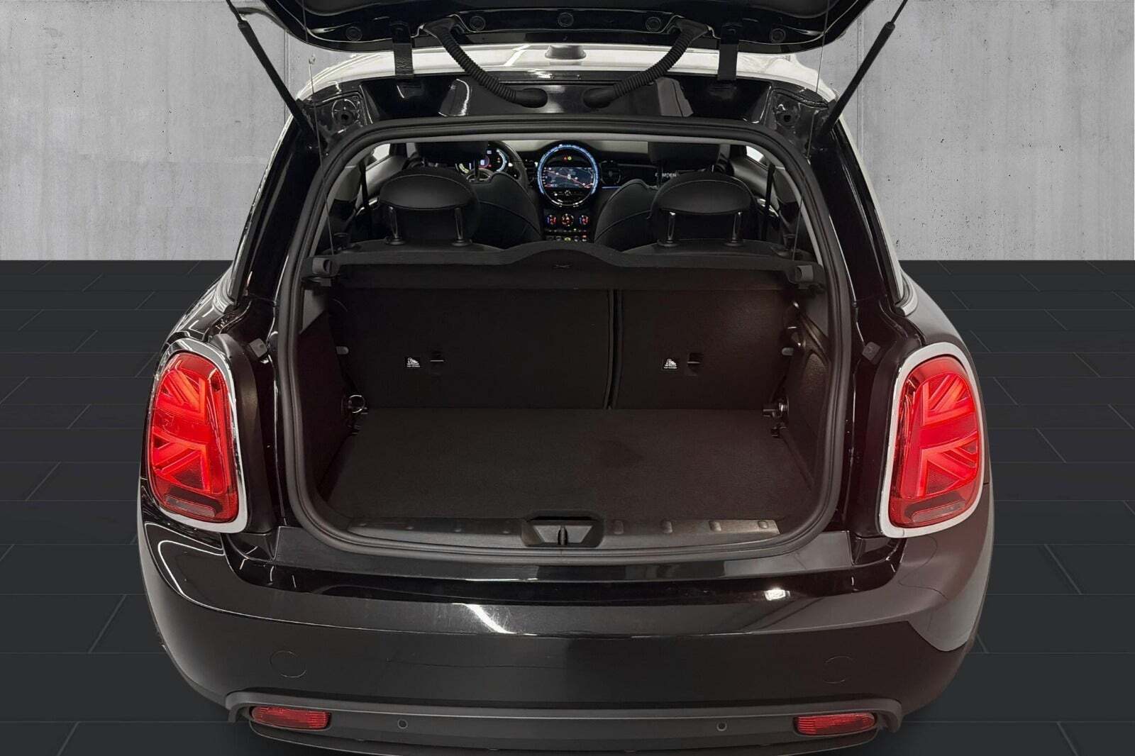 Sort Mini Cooper SE fra 2022