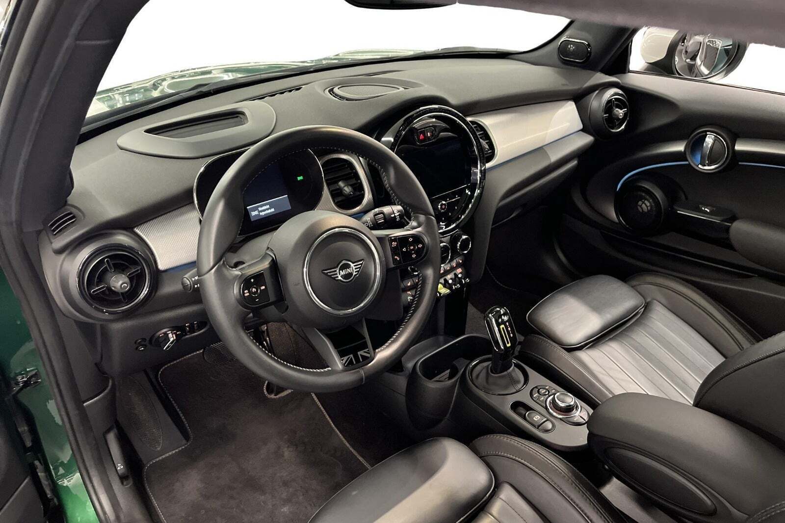 Mini Cooper SE Younique Trim