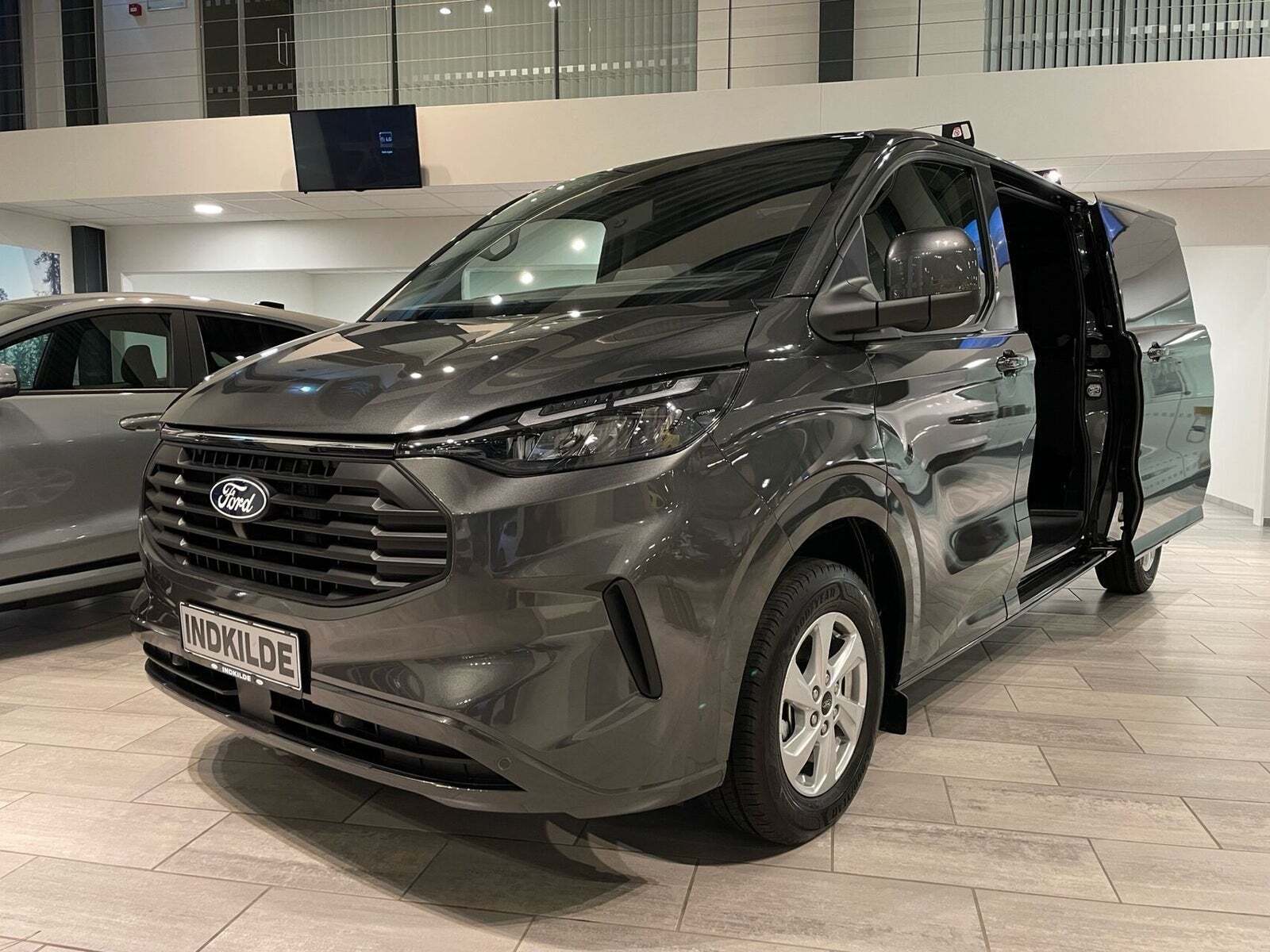 Ford Transit Custom 320L 2,0 EcoBlue Limited aut.