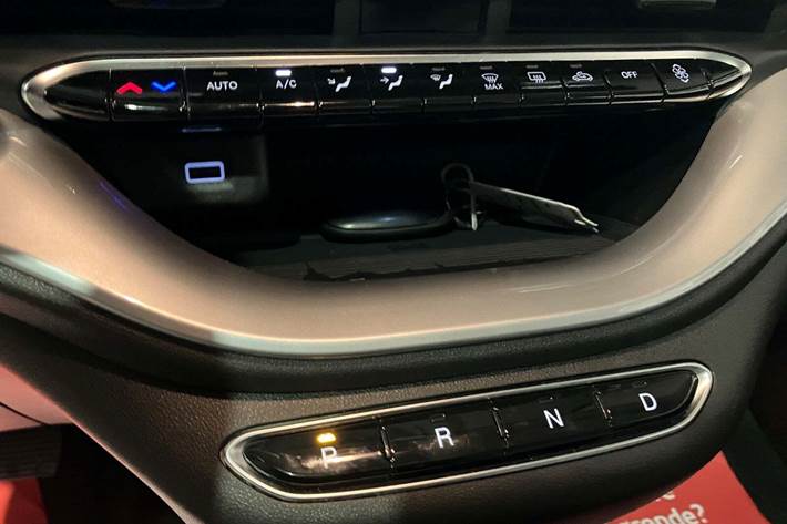 Blå Fiat 500e fra 2022