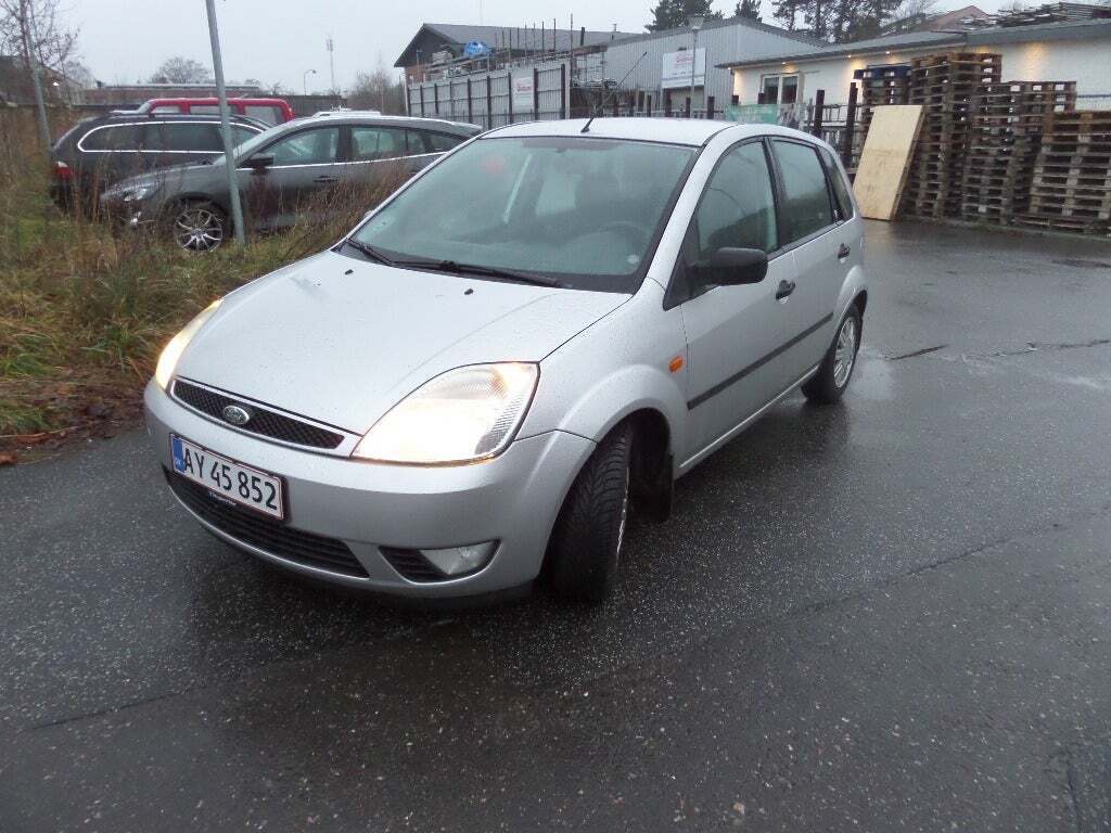 Ford Fiesta 1,6 Ghia