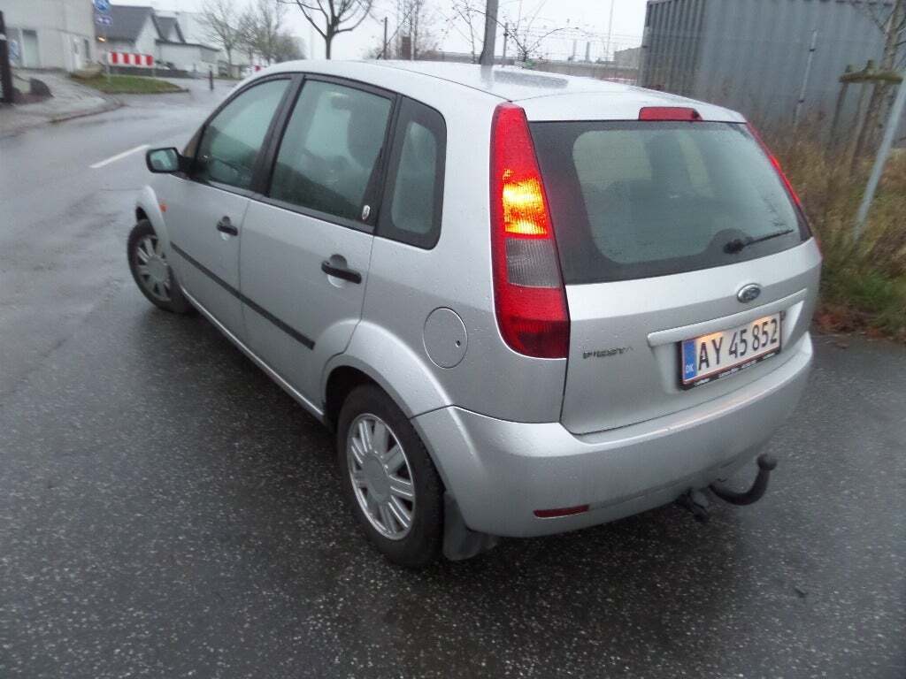 Ford Fiesta 1,6 Ghia
