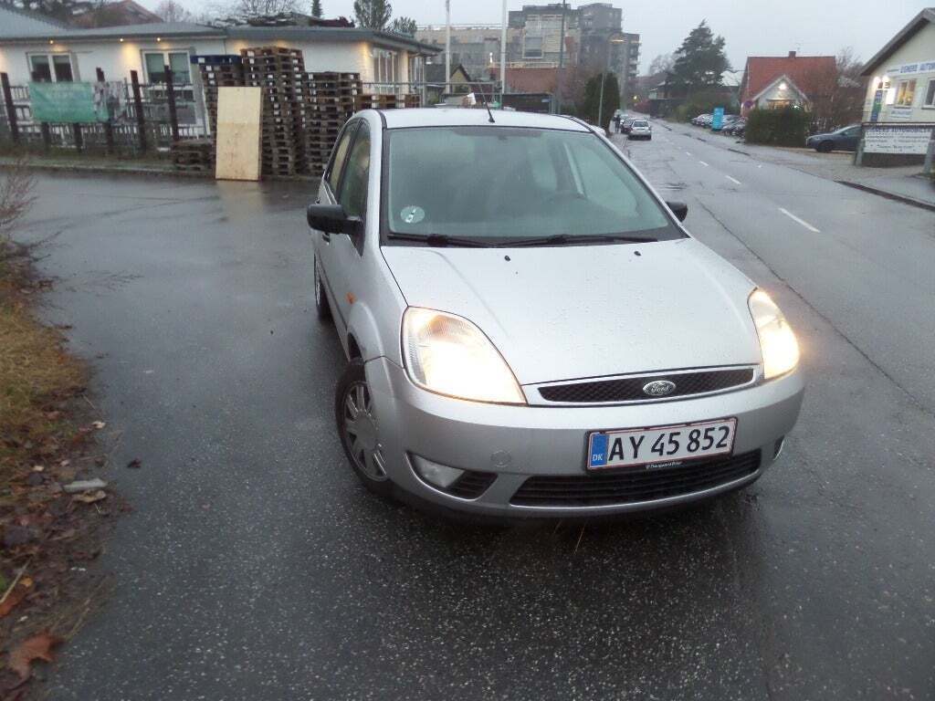 Ford Fiesta 1,6 Ghia