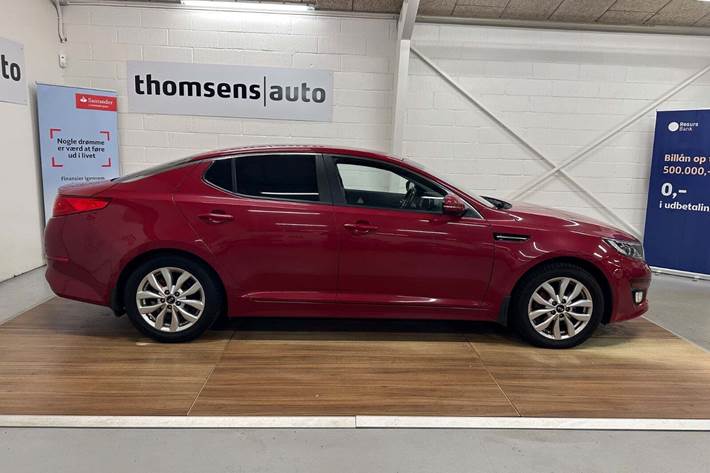 Rød Kia Optima fra 2015