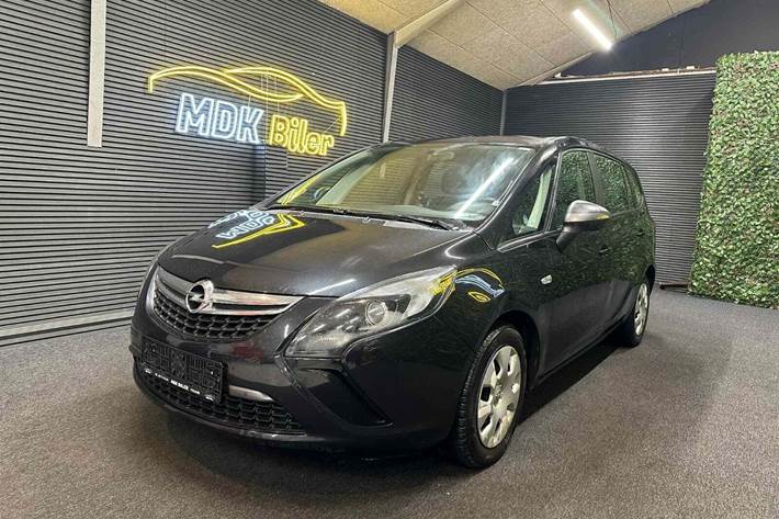 undefined Opel Zafira Tourer fra 2014