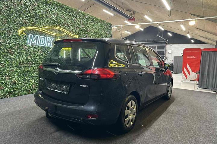 undefined Opel Zafira Tourer fra 2014