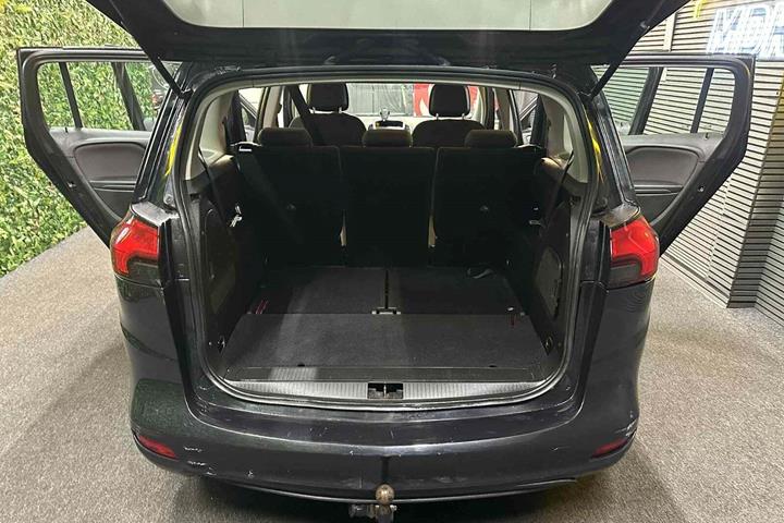 undefined Opel Zafira Tourer fra 2014