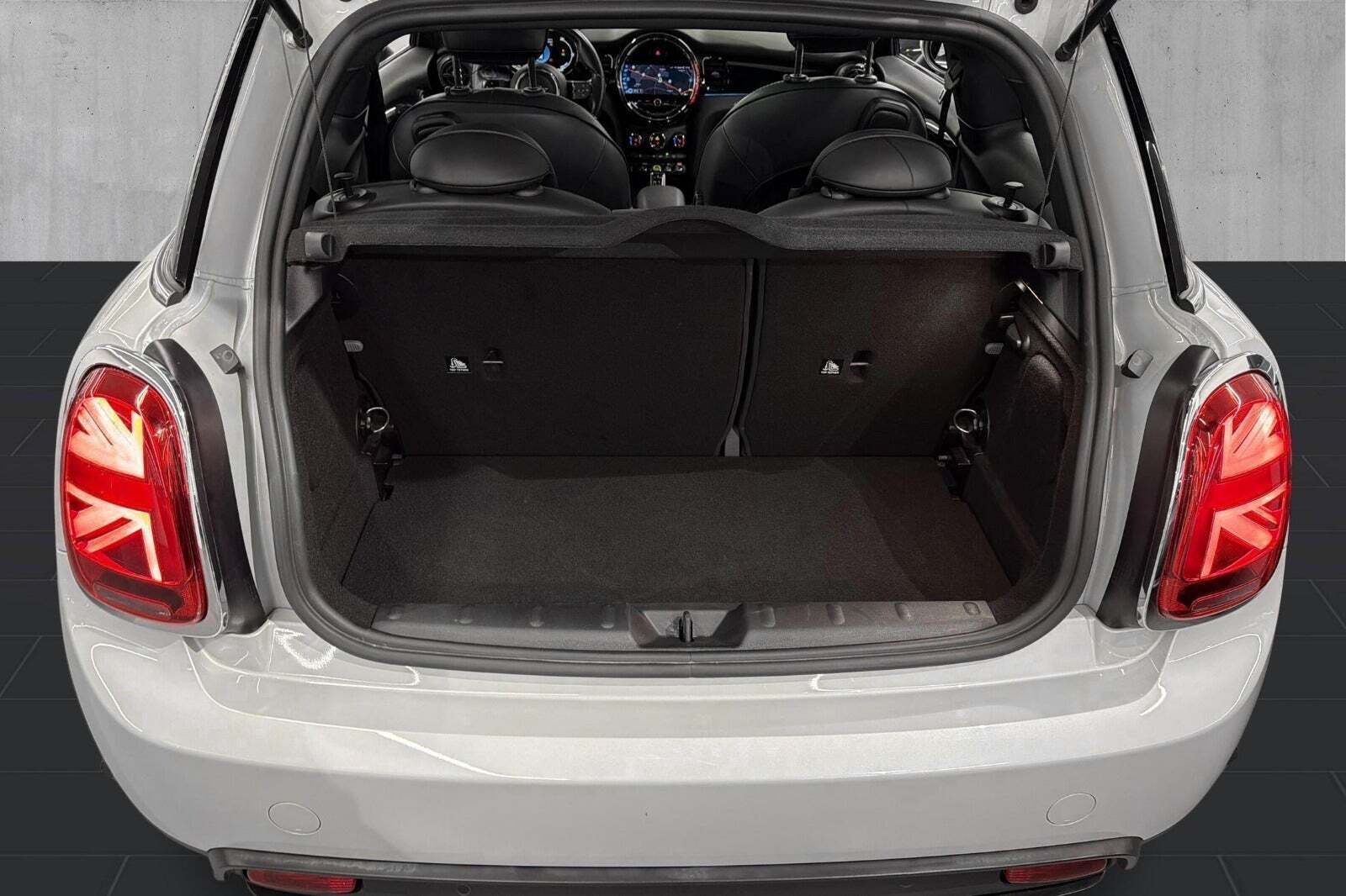 Grå Mini Cooper SE fra 2021