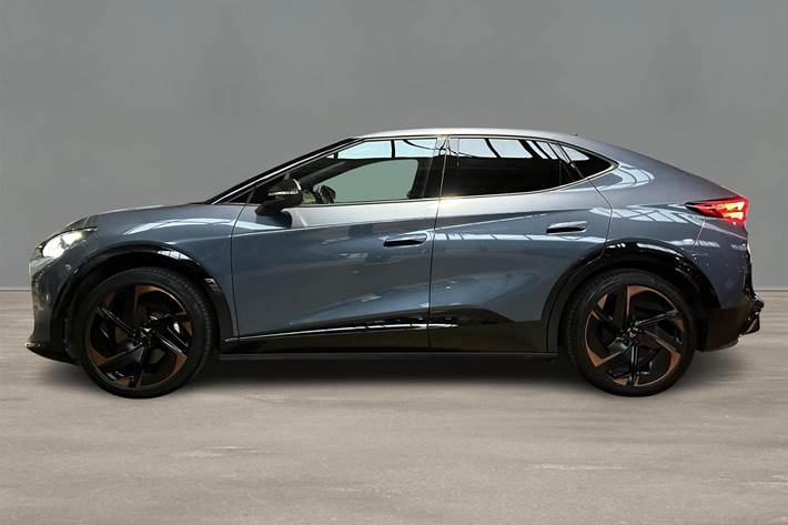 Blå Cupra Tavascan fra 2024