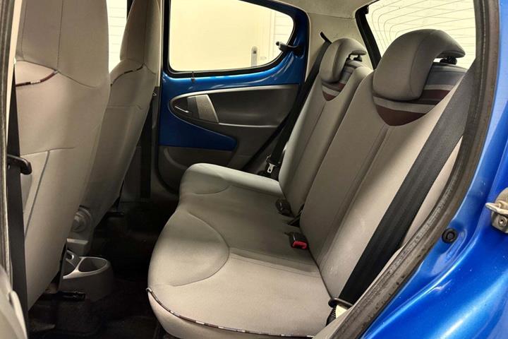 Blå Citroën C1 fra 2011