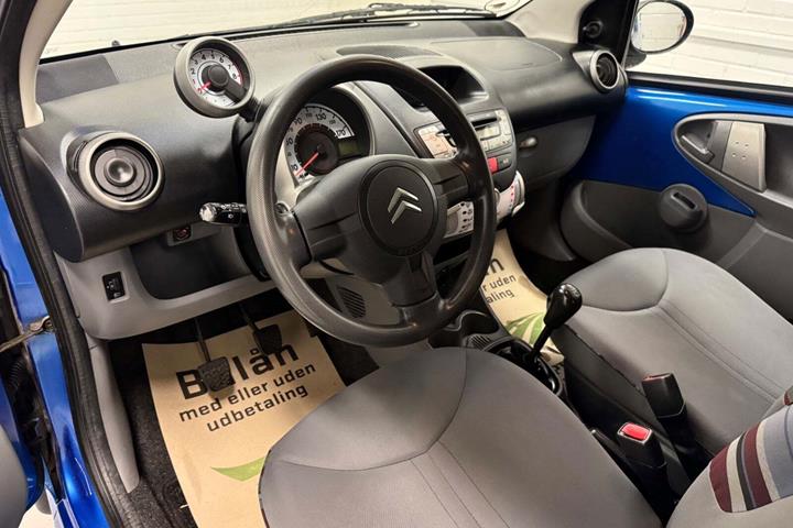 Blå Citroën C1 fra 2011