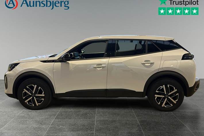 Hvid Peugeot e-2008 fra 2025