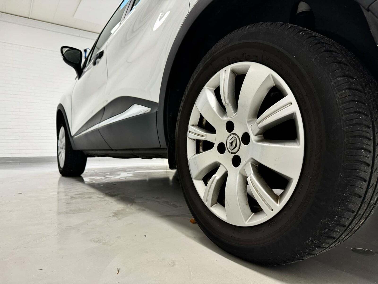 Hvid Renault Captur fra 2017