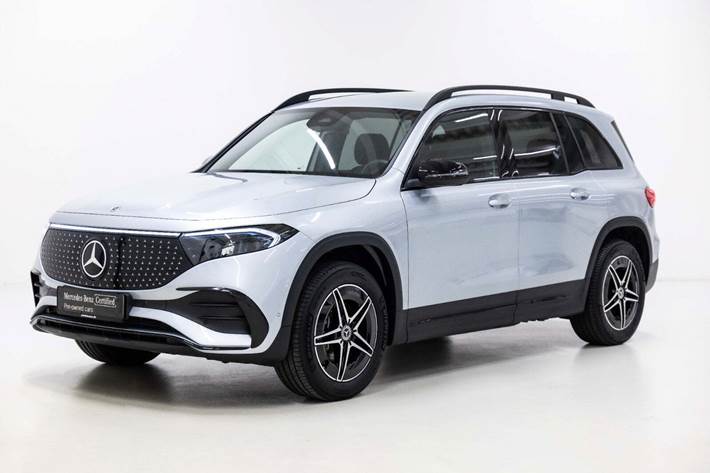 Sølv Mercedes EQB250+ fra 2026 set udefra