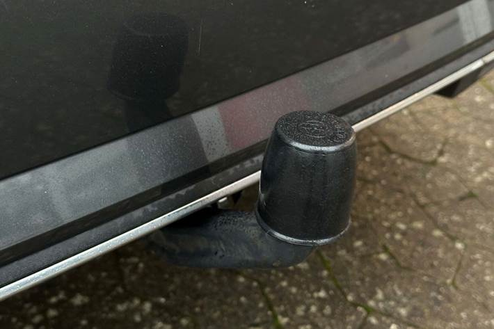 Grå VW Golf VII fra 2018 set udefra