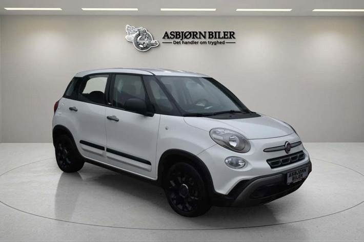 Hvid Fiat 500L fra 2018