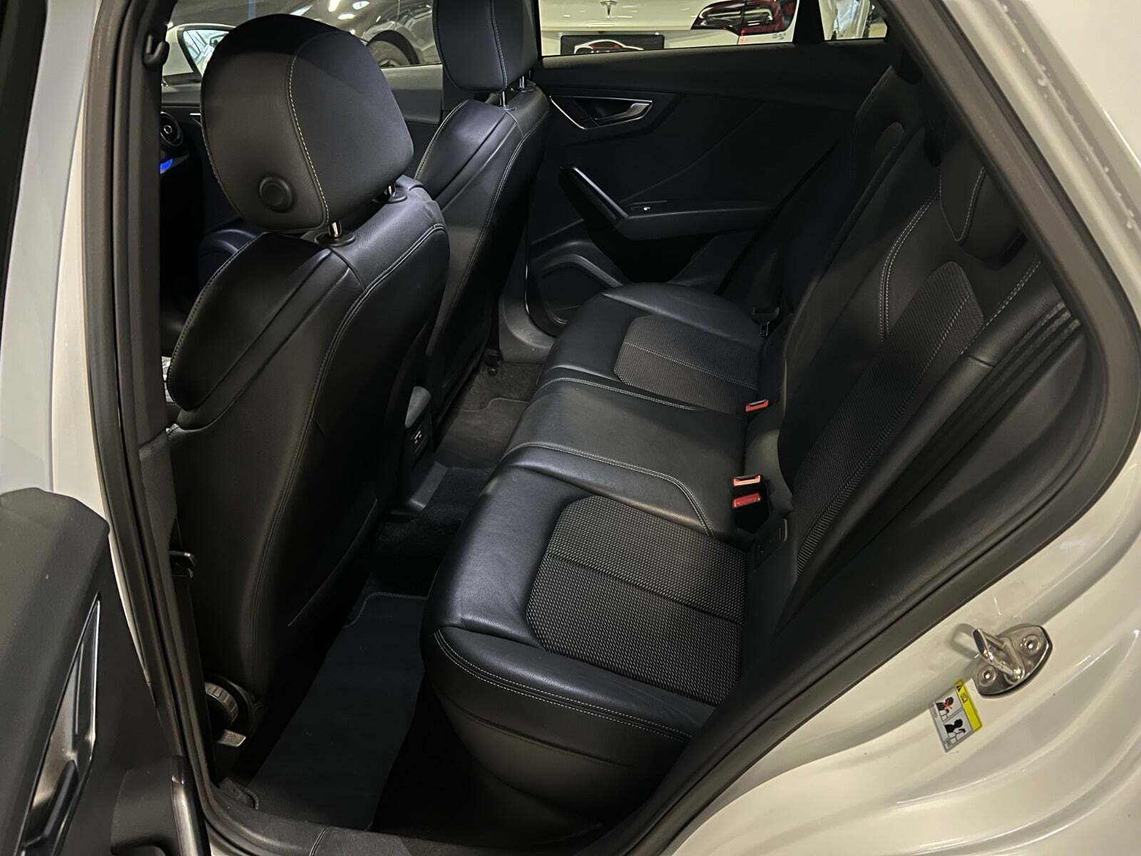 Hvid Audi Q2 fra 2019