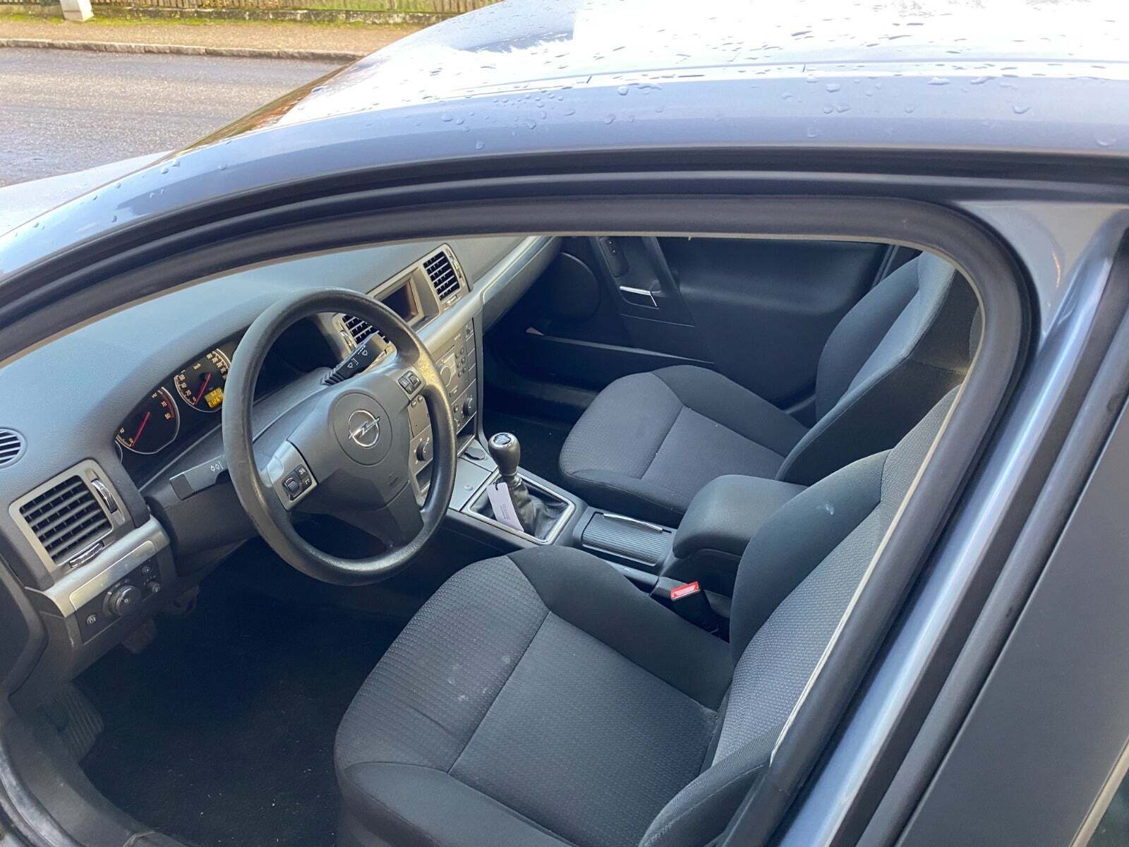 Opel Vectra 1,8 16V 140 Elegance