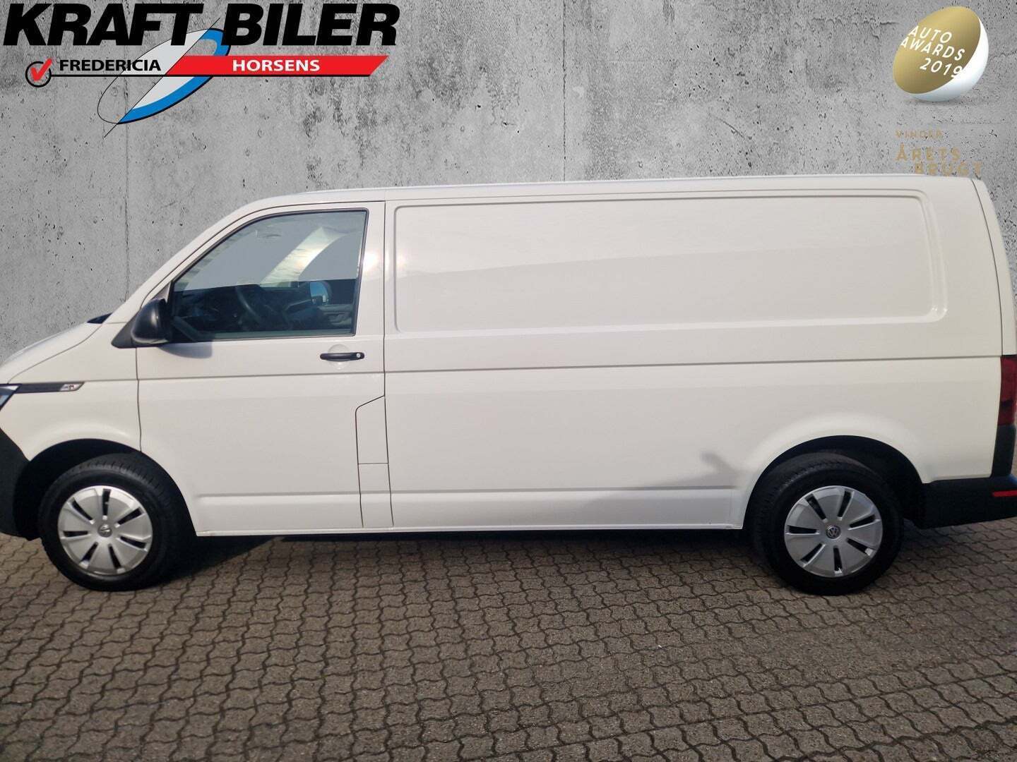VW Transporter 2,0 TDi 110 Kassevogn lang