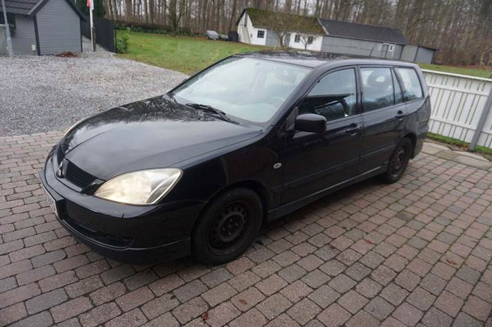 Sort Mitsubishi Lancer fra 2007