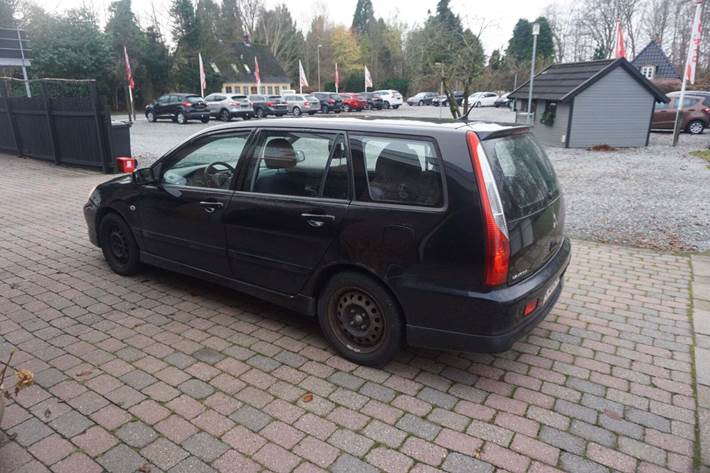 Sort Mitsubishi Lancer fra 2007