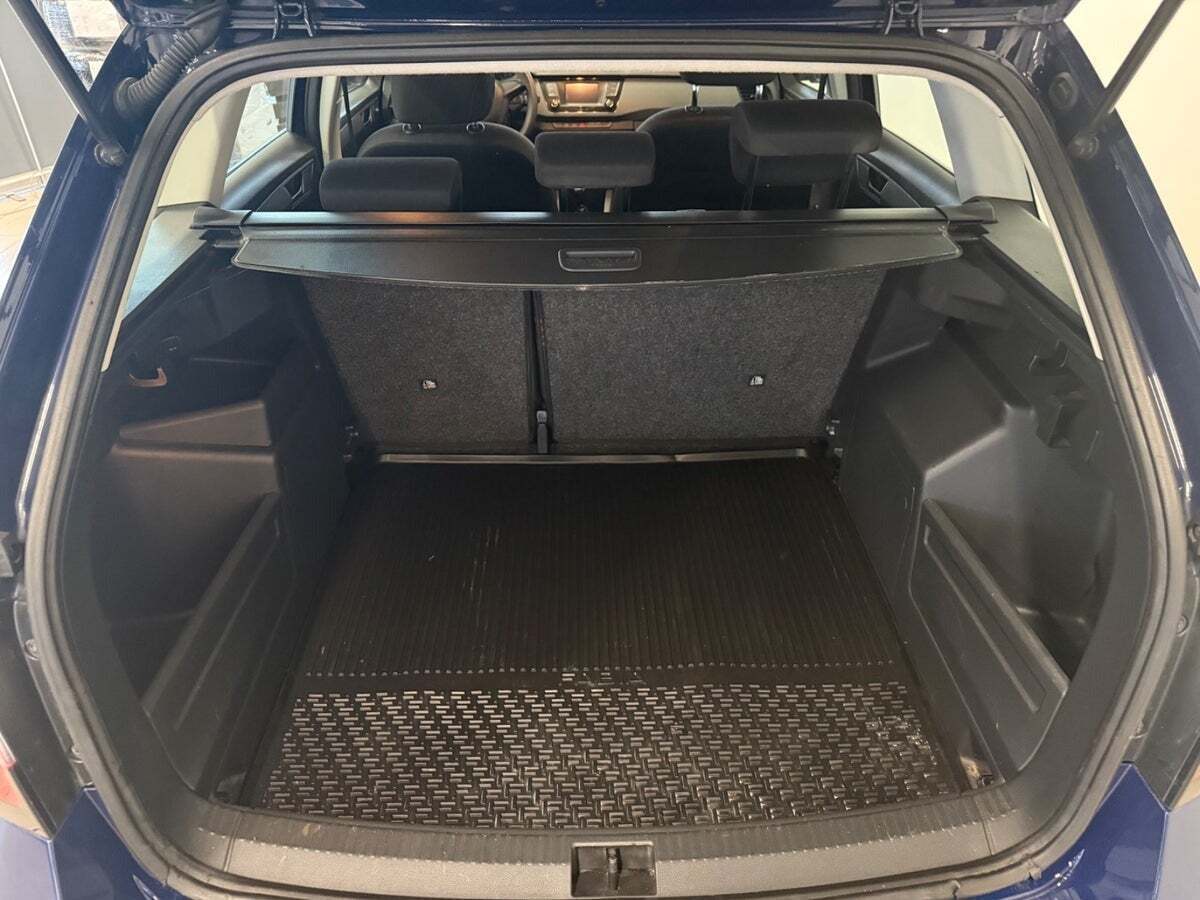 Blå Skoda Fabia fra 2017