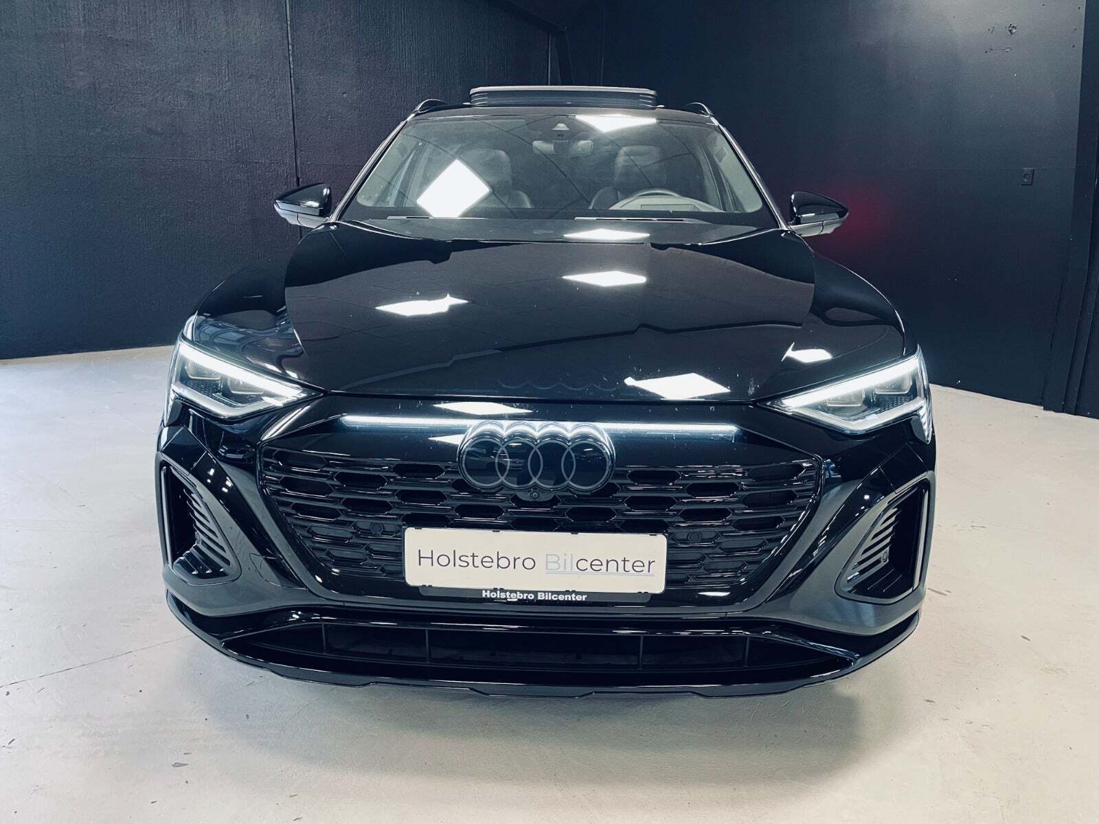 Audi Q8 e-tron 55 S-line Sportback quattro