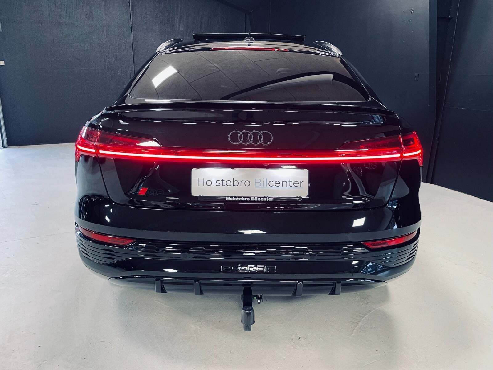 Audi Q8 e-tron 55 S-line Sportback quattro