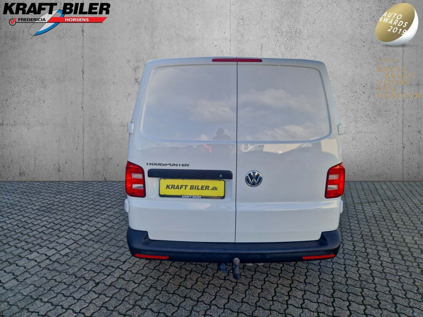 VW Transporter 2,0 TDi 114 Kassevogn kort BMT