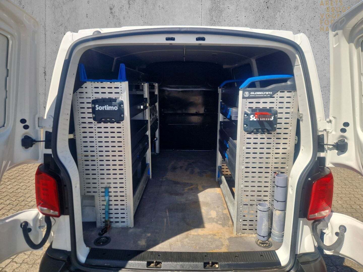 VW Transporter 2,0 TDi 150 Kassevogn kort