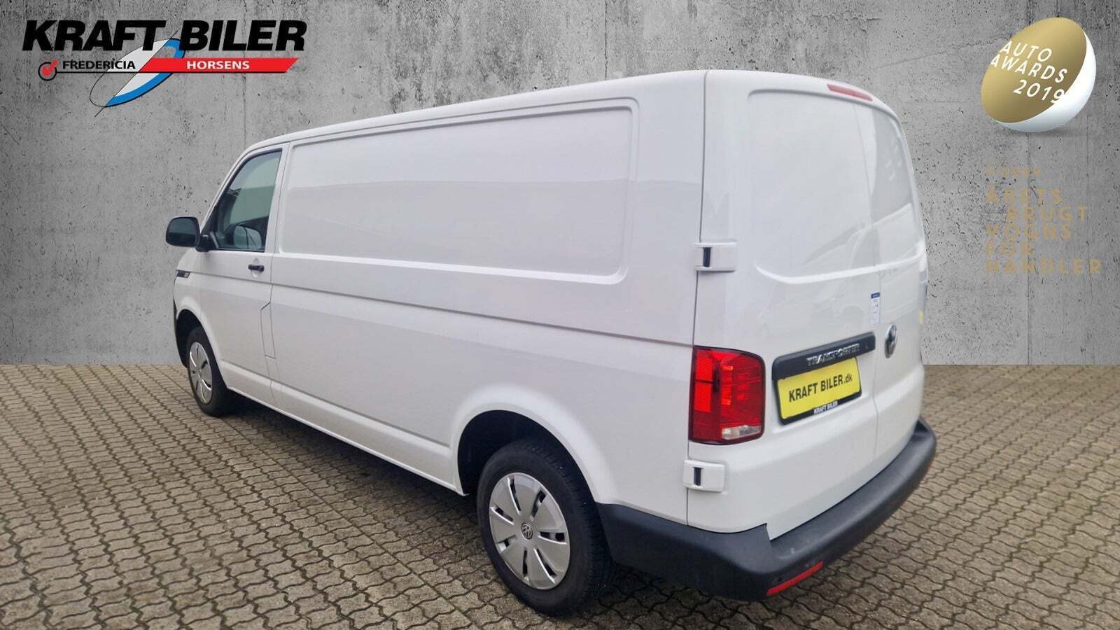 Hvid VW Transporter fra 2021