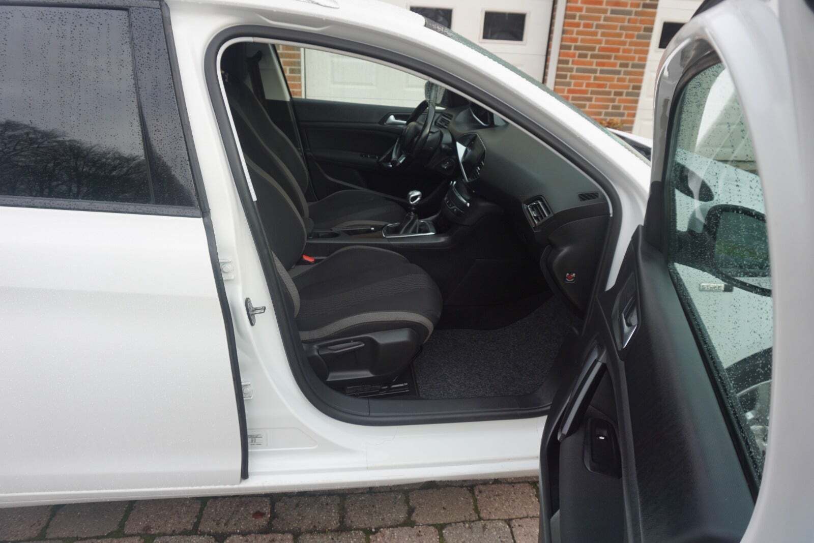 Peugeot 308 1,6 BlueHDi 120 Active SW