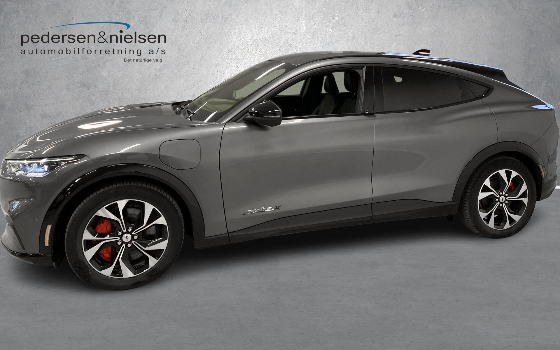 Ford Mustang Mach-E EL UR Premium 294HK 5d Aut.