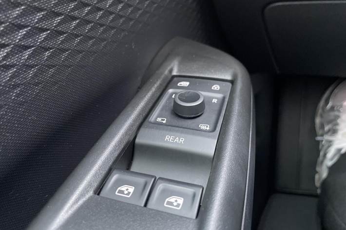 Grå Cupra Born fra 2022