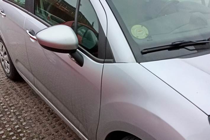 Grå Citroën C3 fra 2014