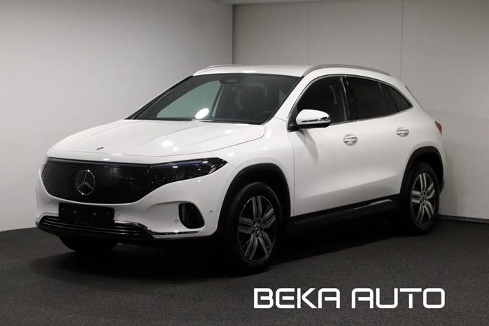 Hvid Mercedes EQA300 fra 2024 set udefra