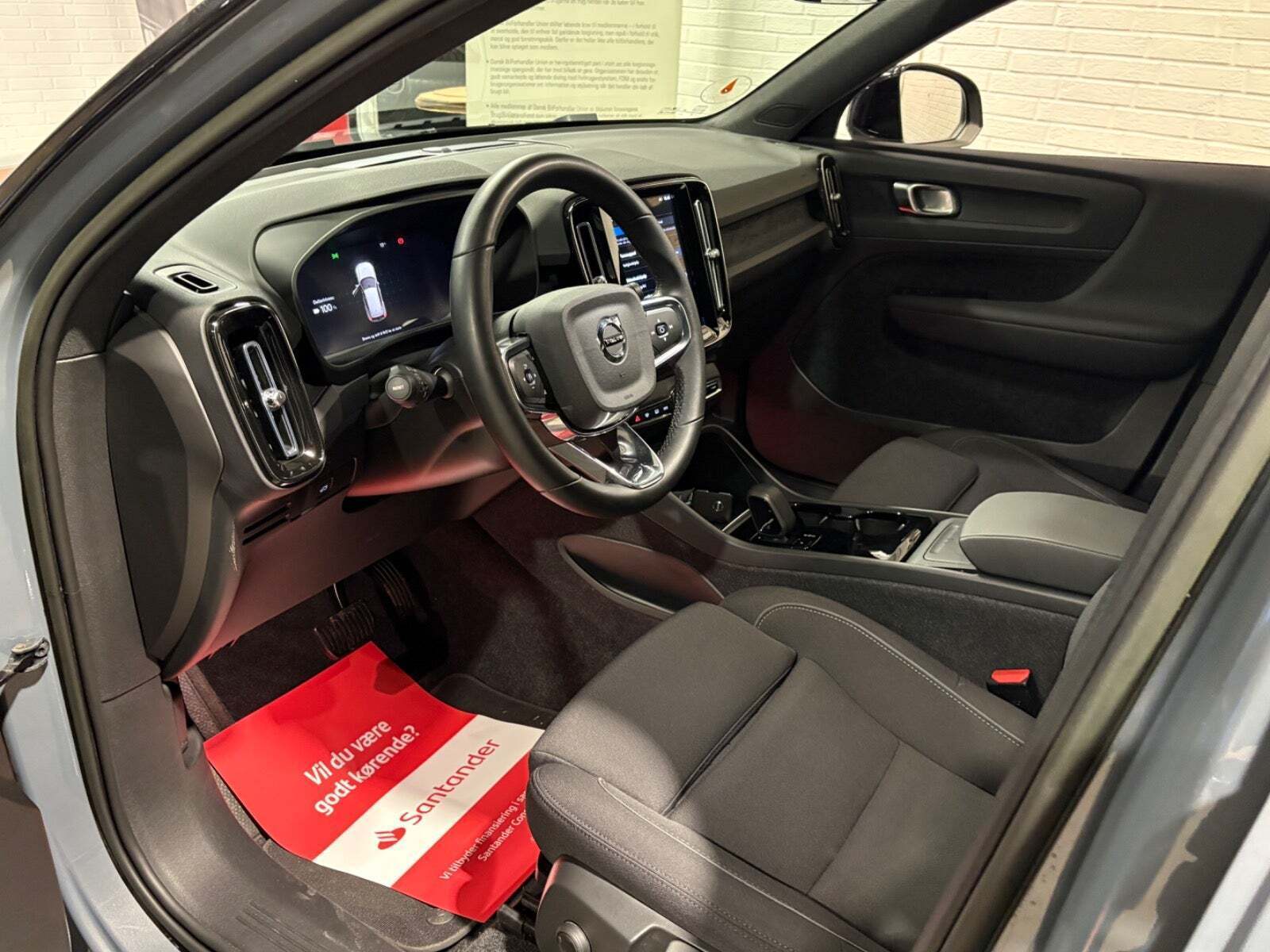 Volvo XC40 P6 ReCharge Core