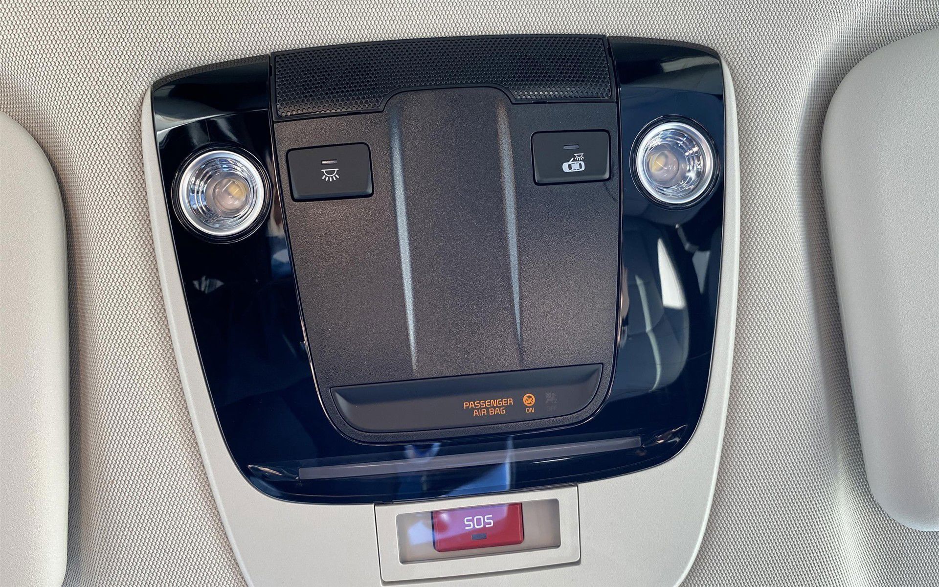 Grå Kia EV6 fra 2025