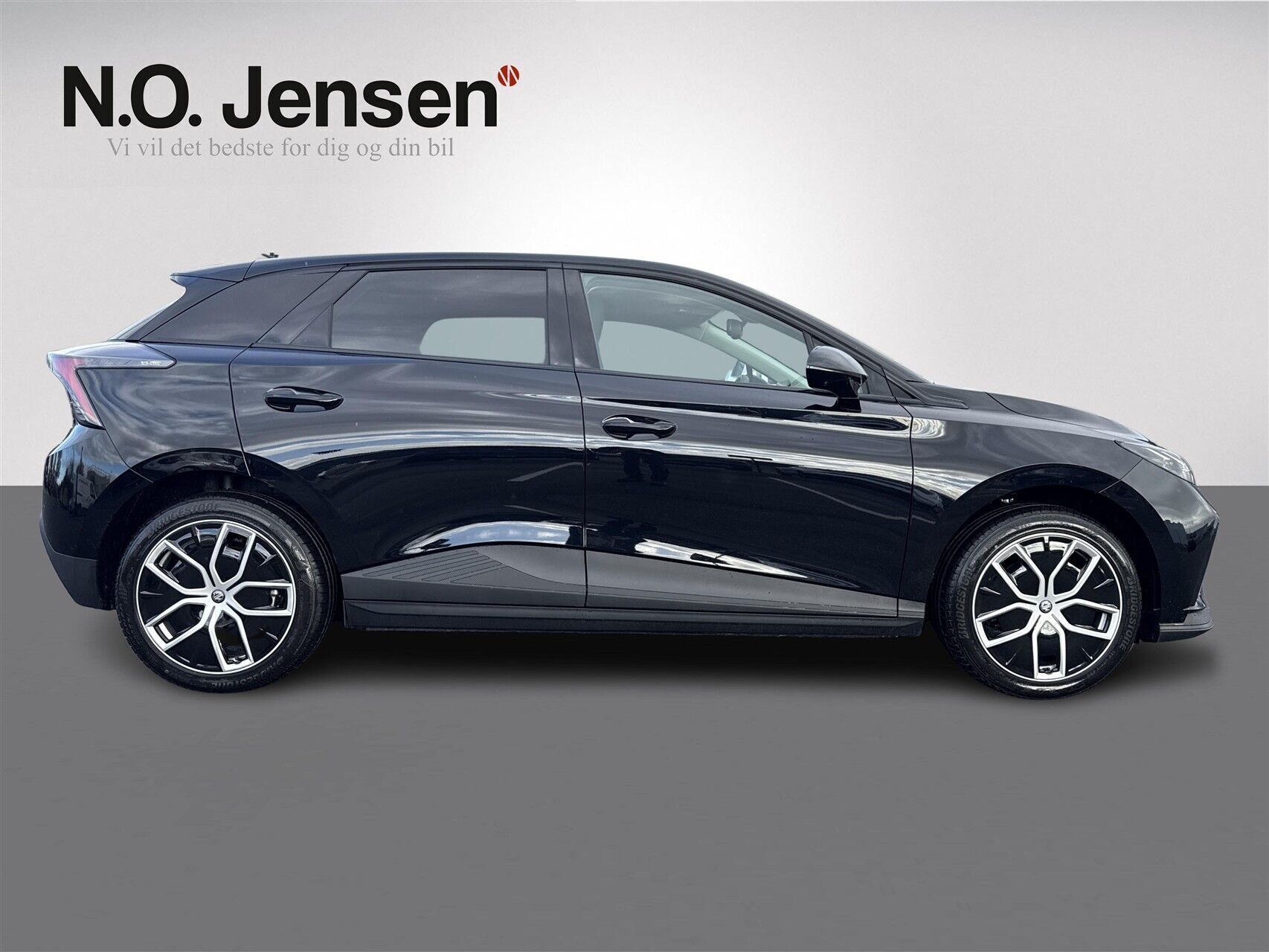 MG MG4 Electric EL Luxury Long Range 204HK 5d Aut.