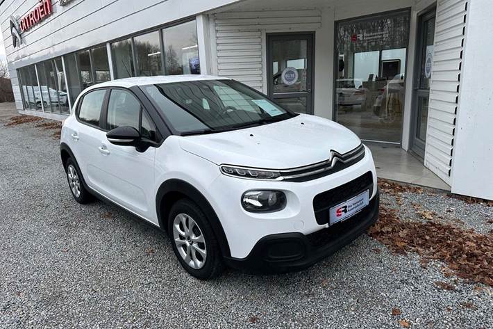 Hvid Citroën C3 fra 2020 set udefra