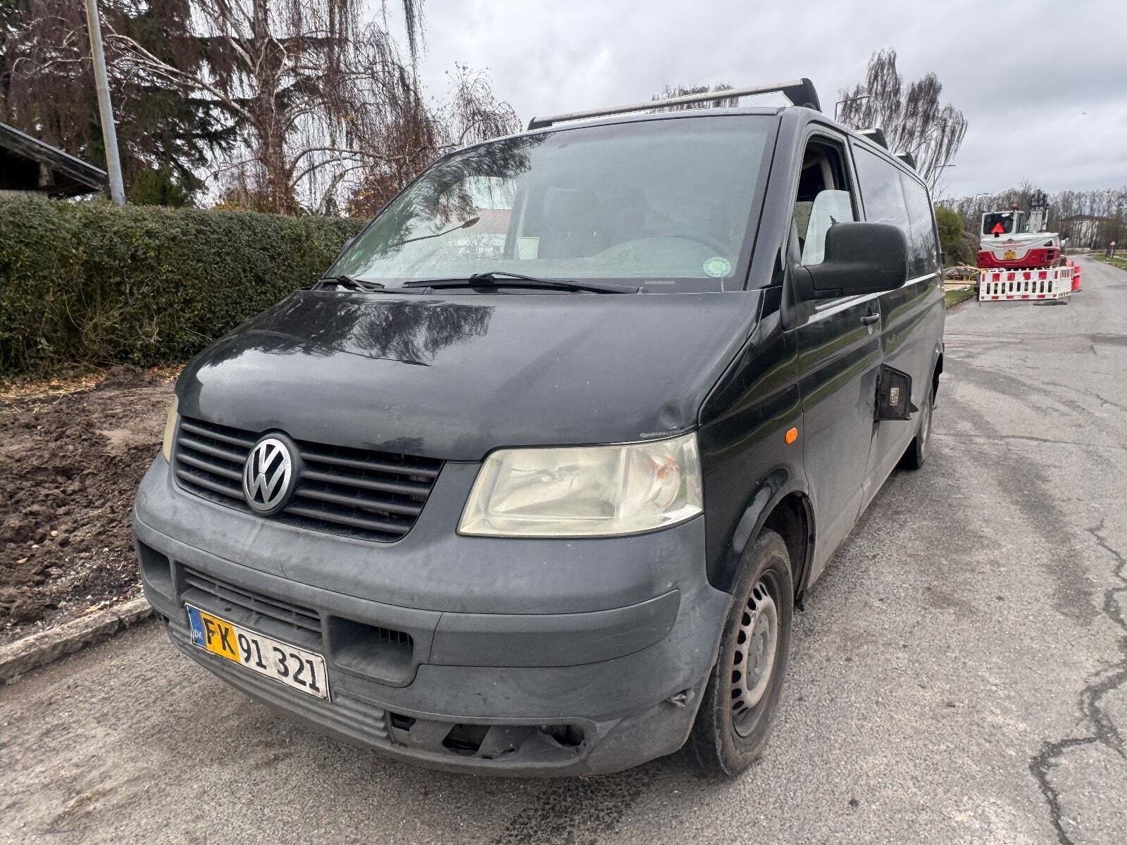 VW Transporter 2,5 TDi 130 Kassevogn lang