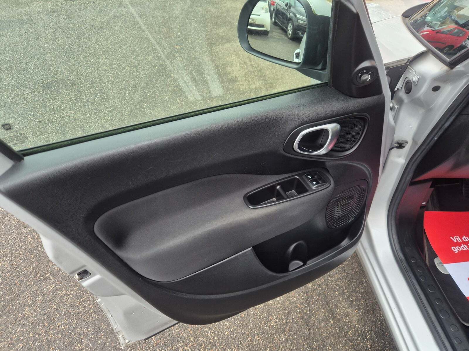 Sølv Fiat 500L Wagon fra 2018