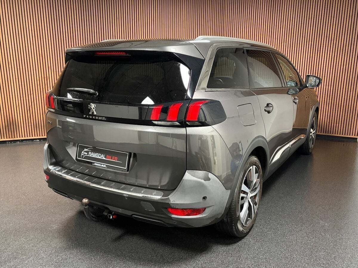 Peugeot 5008 1,2 e-THP 130 Allure EAT6 7prs